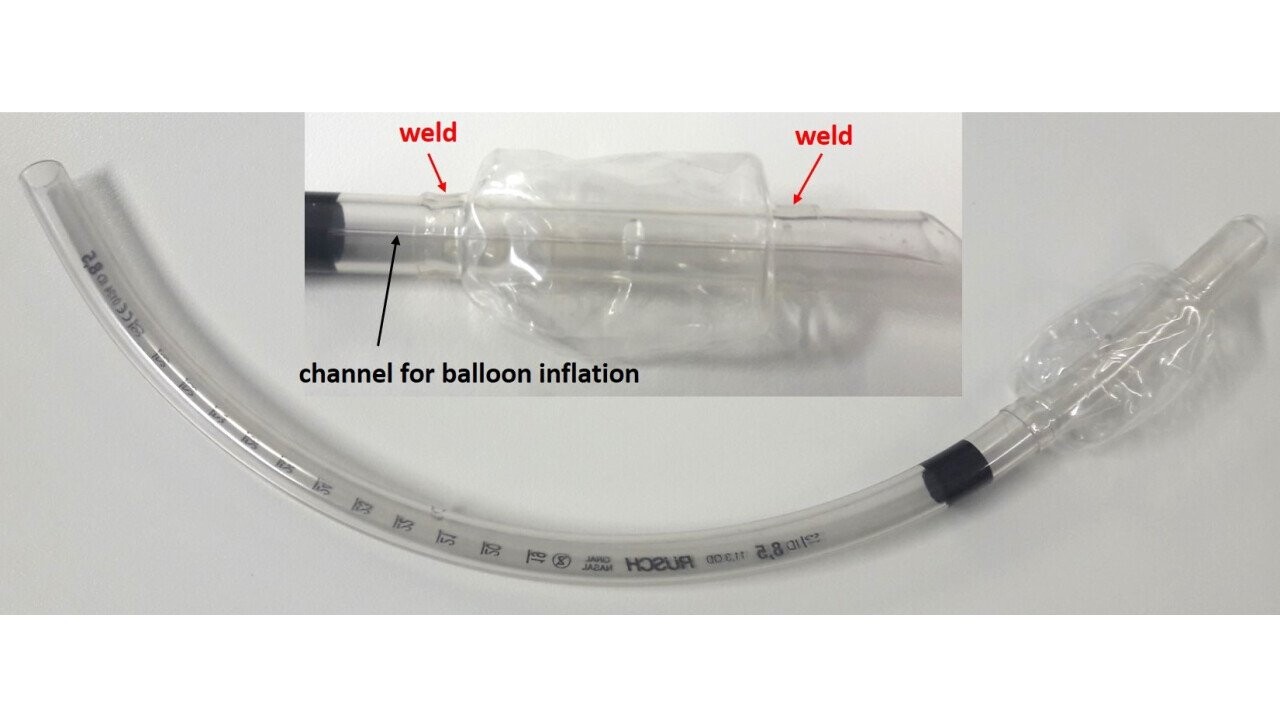 Exemple de cathéter à ballonnet en PVC souple pour ventilation artificielle soudé avec de longues longueurs d'onde
