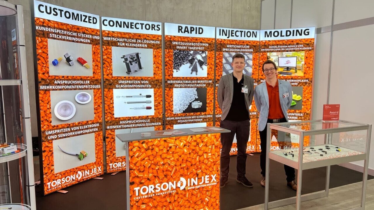 Tobias Ammann and Oliver Schlatter at the stand of Torson Injex AG at Swiss Plastics Expo 2023.
