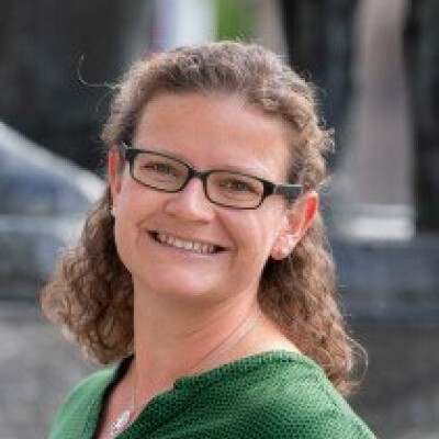Dr. Melanie Haupt