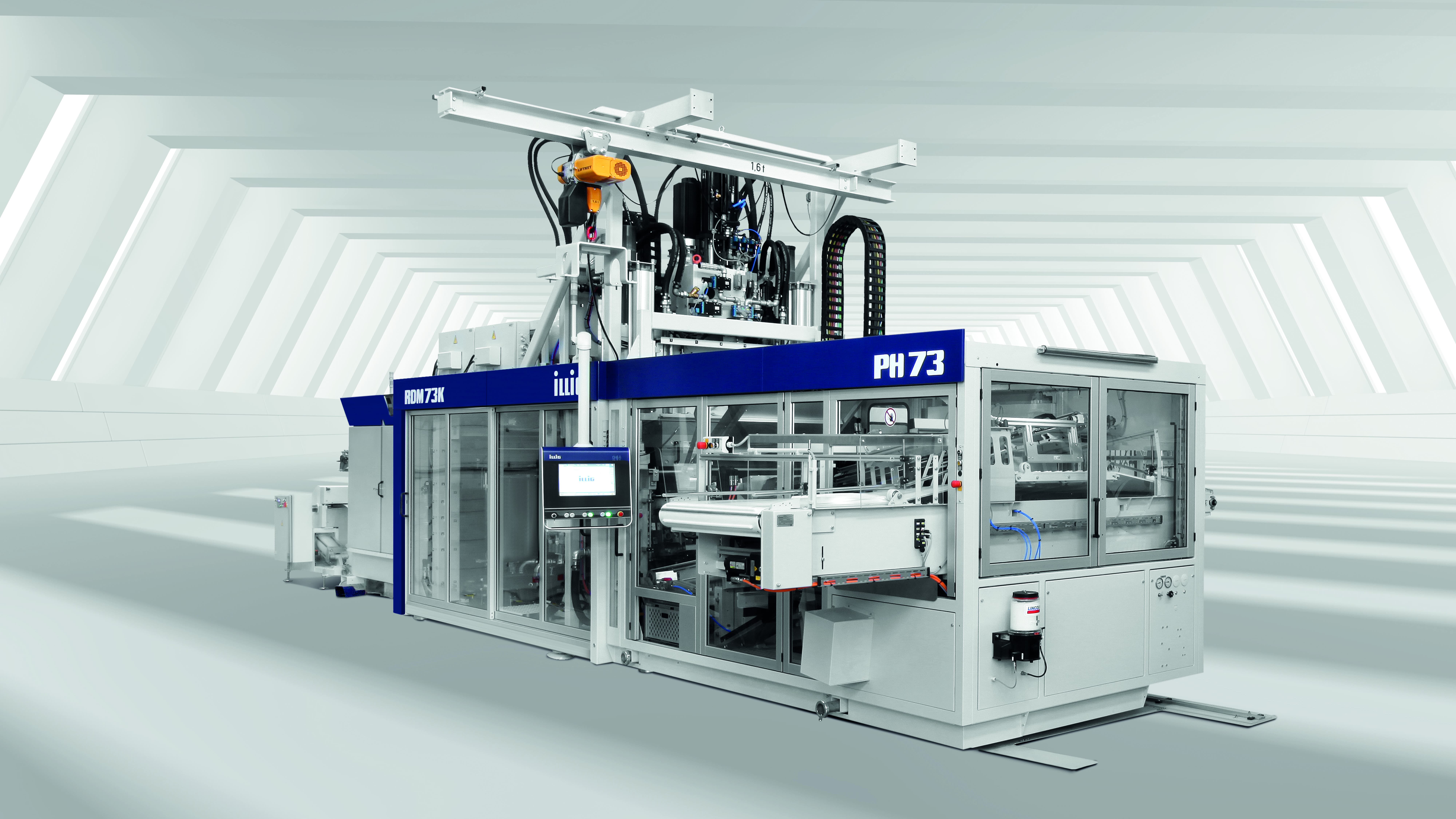 The new ILLIG pressure forming machine IC-RDM73k