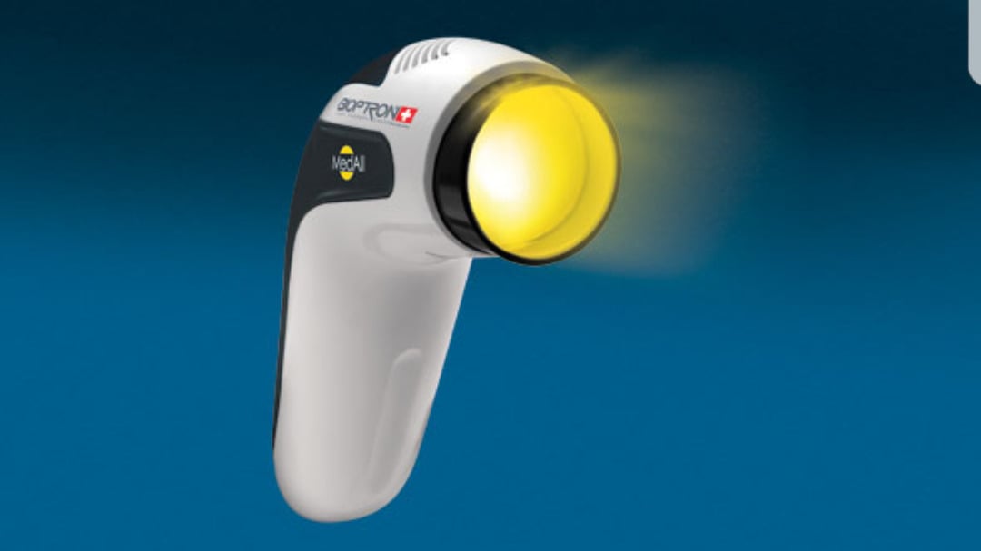 Lichttherapie Gerät BIOPTRON MedAll  aus Cycoloy CX, PC/ABS, von SABIC